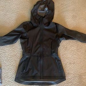 Lululemon woman’s rain jacket